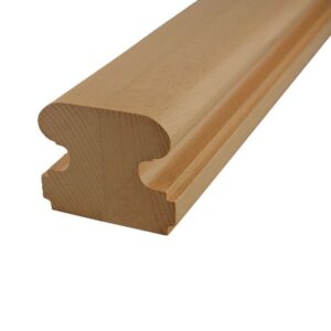 Klassieke beuken houten trapleuning met sierlijk profiel en gladde afwerking voor trap- of wandmontage.